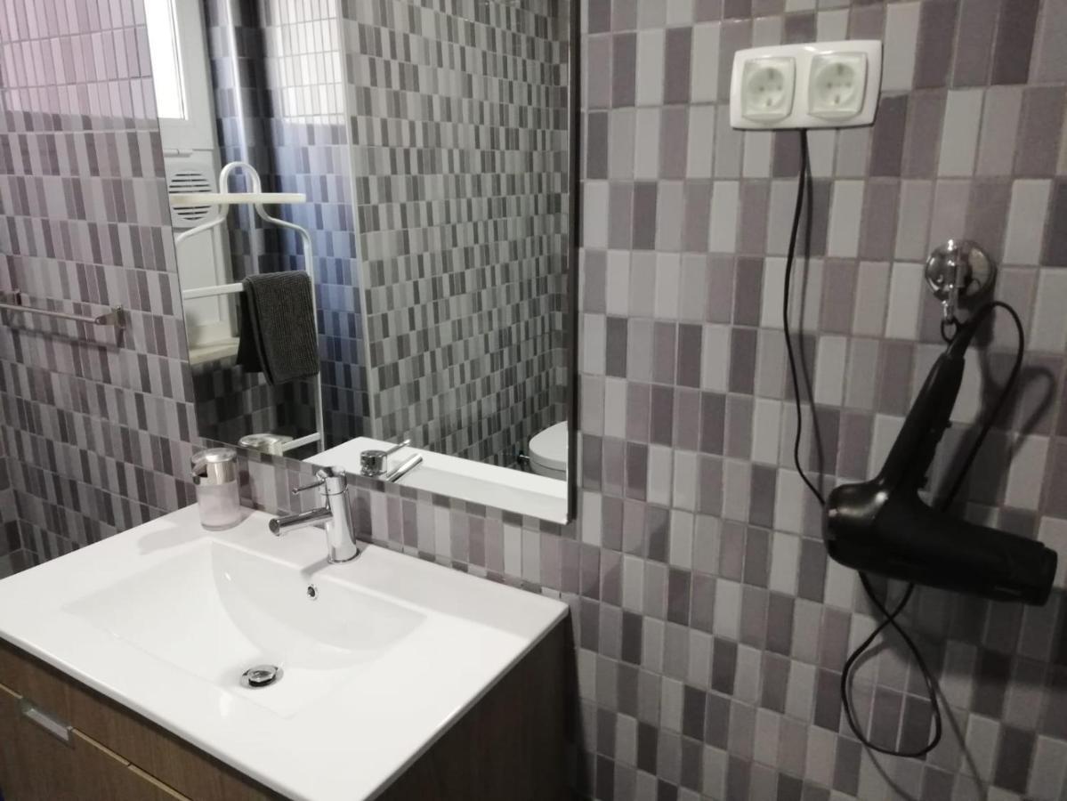 Bed&Shower Moscavide -Self Check-In ภายนอก รูปภาพ