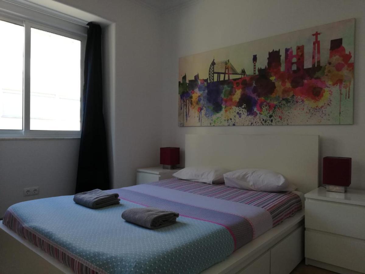 Bed&Shower Moscavide -Self Check-In ภายนอก รูปภาพ