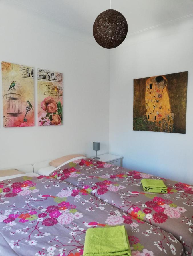 Bed&Shower Moscavide -Self Check-In ภายนอก รูปภาพ