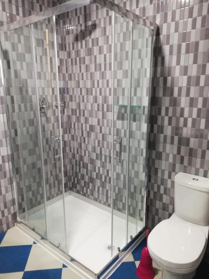 Bed&Shower Moscavide -Self Check-In ภายนอก รูปภาพ